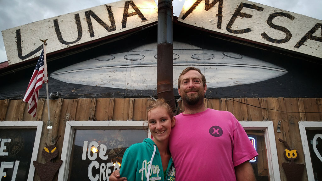 Dan & Cheralyn, Luna Mesa Cafe, Torrey UT.    (c) Richard Karp