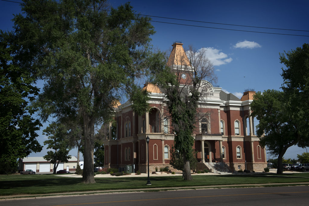 Bent County Courthouse, Las Animas, Colorada.    (c) Richard Karp